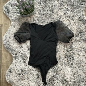 Lulus dramatic sheer sleeve bodysuit black small deep V